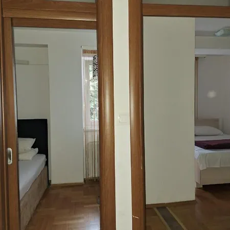 Luks 2 Apartment