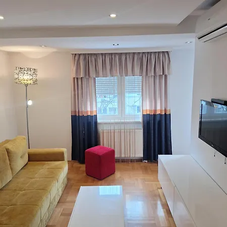 דירה Luks 2 באניה לוקה