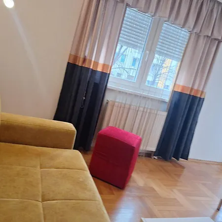 Luks 2 Apartment *